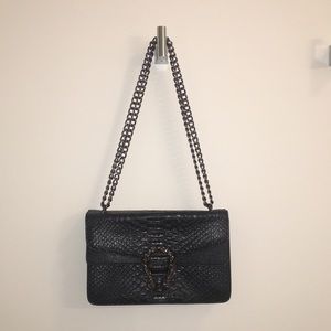 🖤 BRAND NEW 🖤 BLACK SIDE PURSE WITH CHAIN